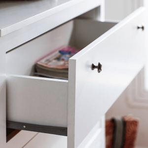 Komoda OLIVIA - bílá  Místnosti MH352427W