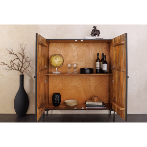 Vysoká komoda TRITERA z masivného mangového dřeva  Místnosti MH45996